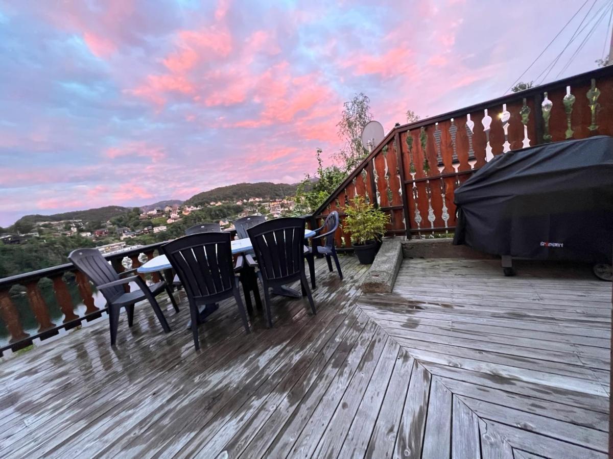 Feriehus I Flekkefjord Med Panoramautsikt Villa Buitenkant foto