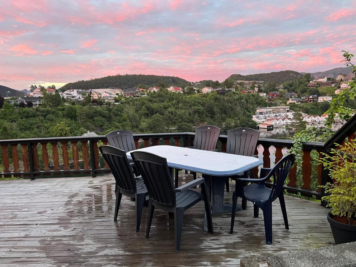 Feriehus I Flekkefjord Med Panoramautsikt Villa Buitenkant foto